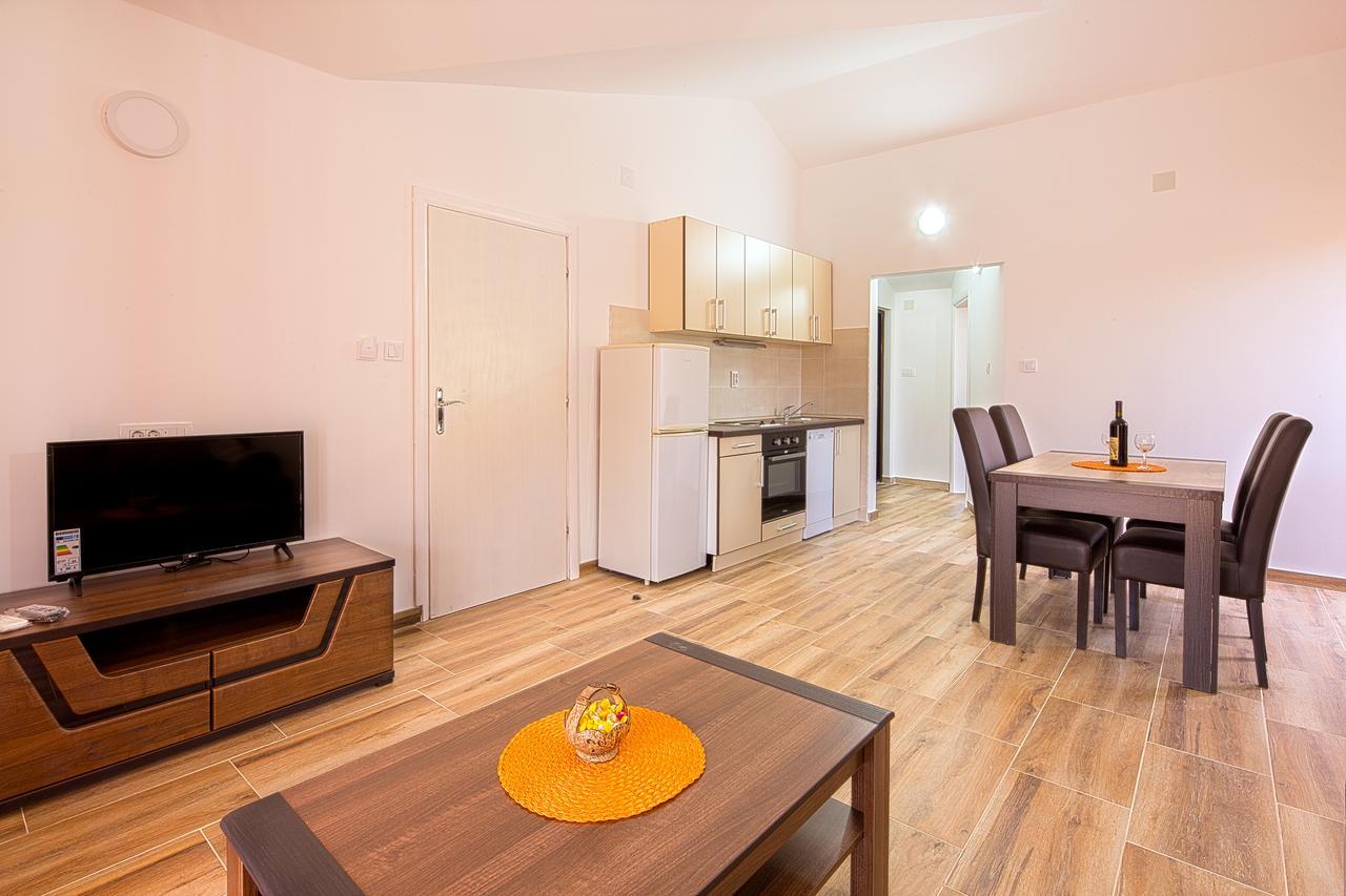 Apartamento Beluga Budva Exterior foto